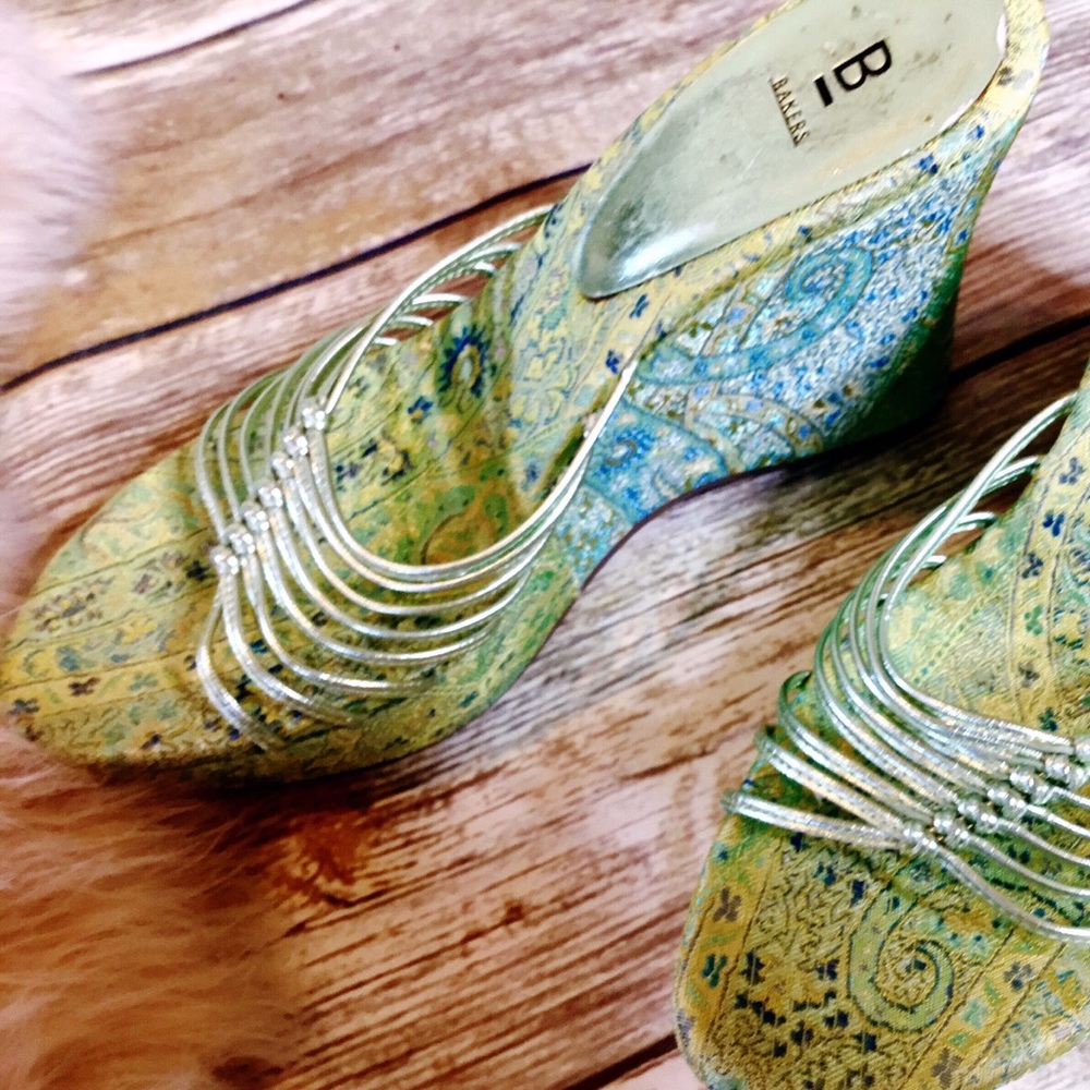 Tapestry Platforms - Picture 6 of 8